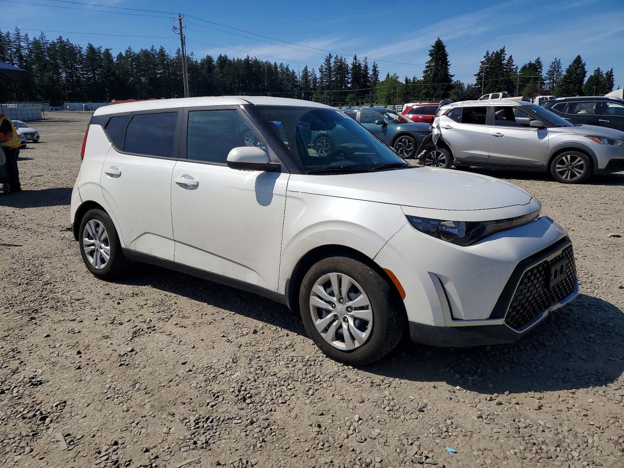 2024 Kia Soul Lx Белый vin: KNDJ23AU4R7229514