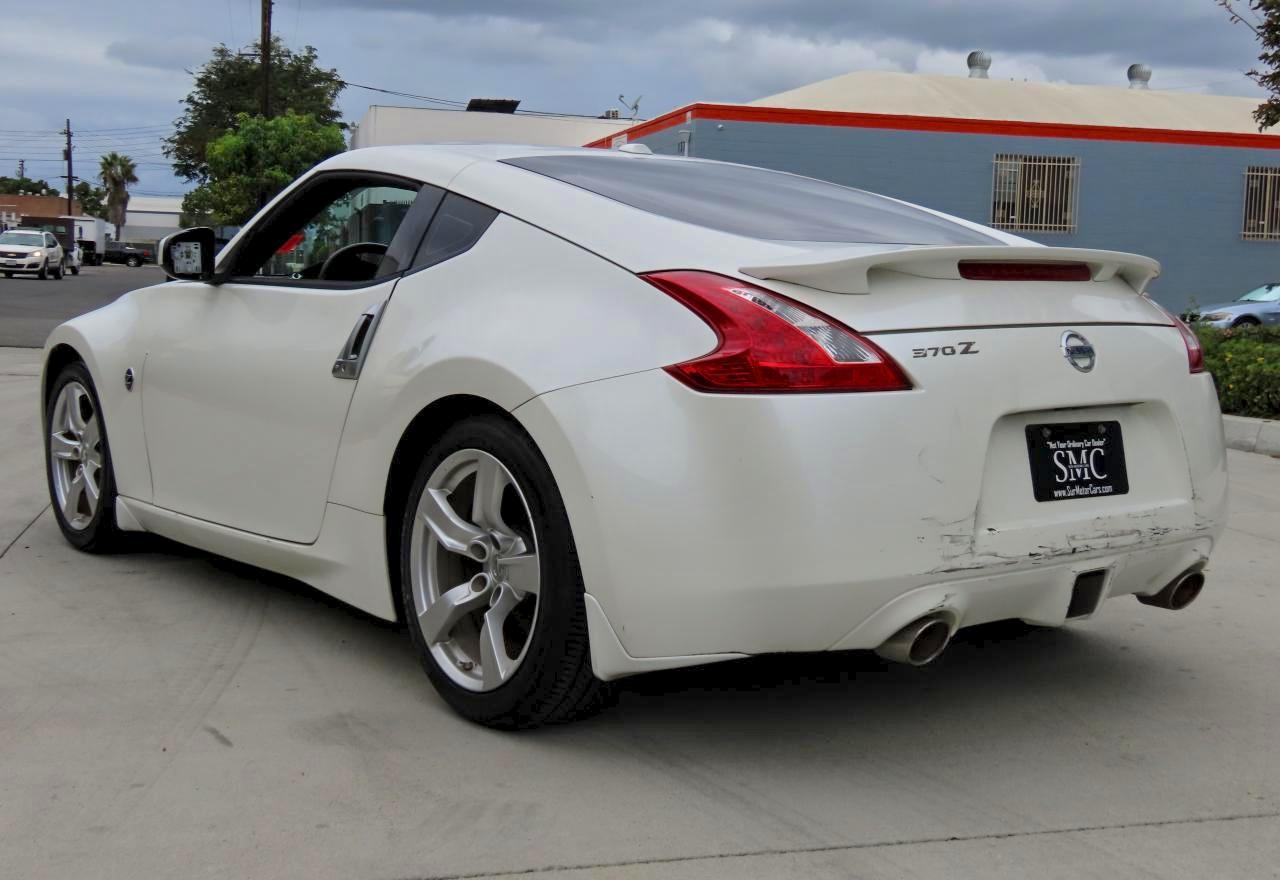 2011 Nissan 370z Base Белый vin: JN1AZ4EH8BM555146