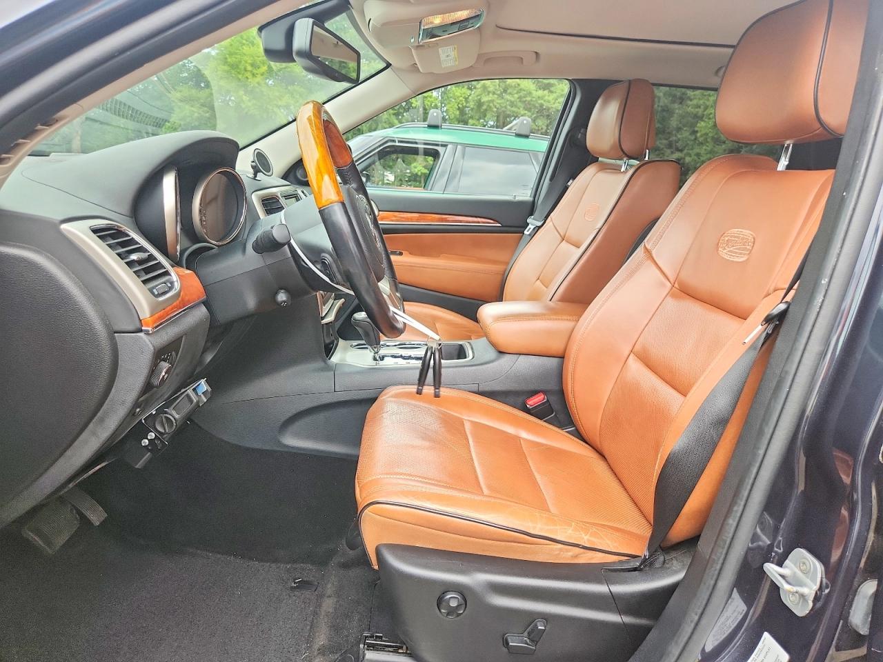 2012 Jeep Grand Cherokee Overland Black vin: 1C4RJECT8CC227866