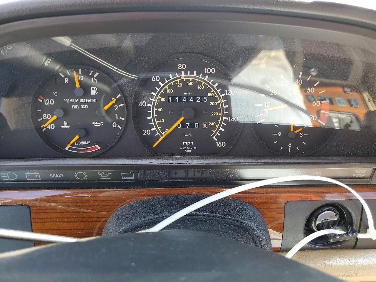 1991 Mercedes-benz 420 Sel Кремовый vin: WDBCA35E5MA606716