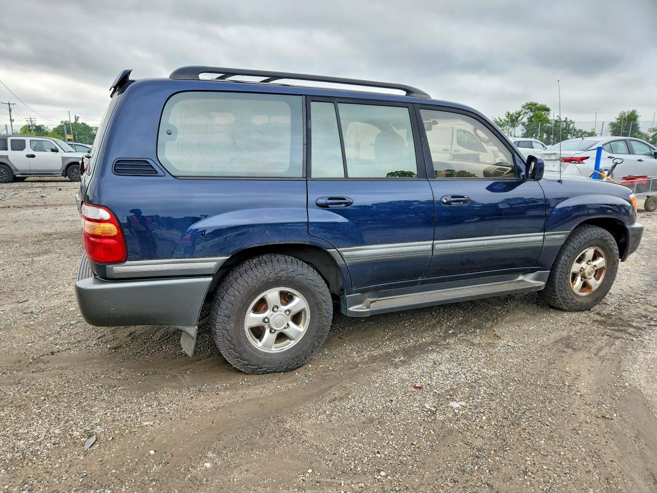 2002 Toyota Land Cruiser Base Blue vin: JTEHT05J922026742