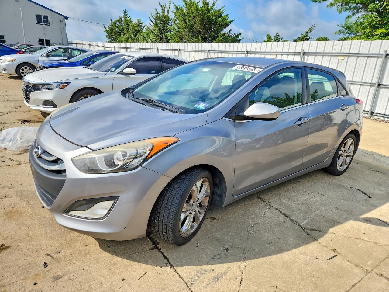 2013 Hyundai Elantra Gt Base Gray vin: KMHD35LE1DU078617