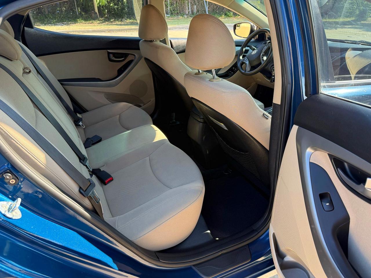 2014 Hyundai Elantra Se Blue vin: KMHDH4AE0EU184332
