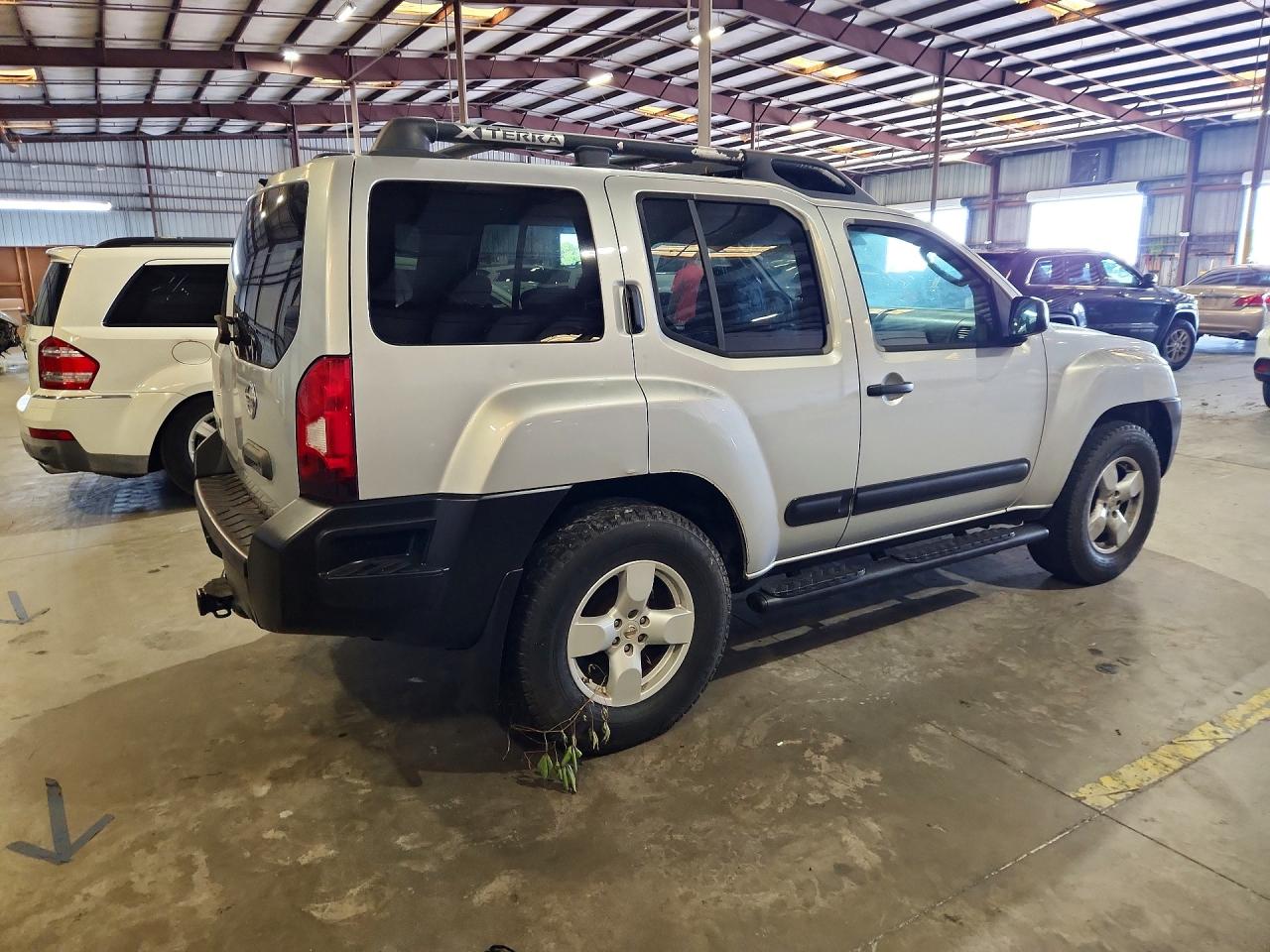 2006 Nissan Xterra X Серебряный vin: 5N1AN08W86C505446
