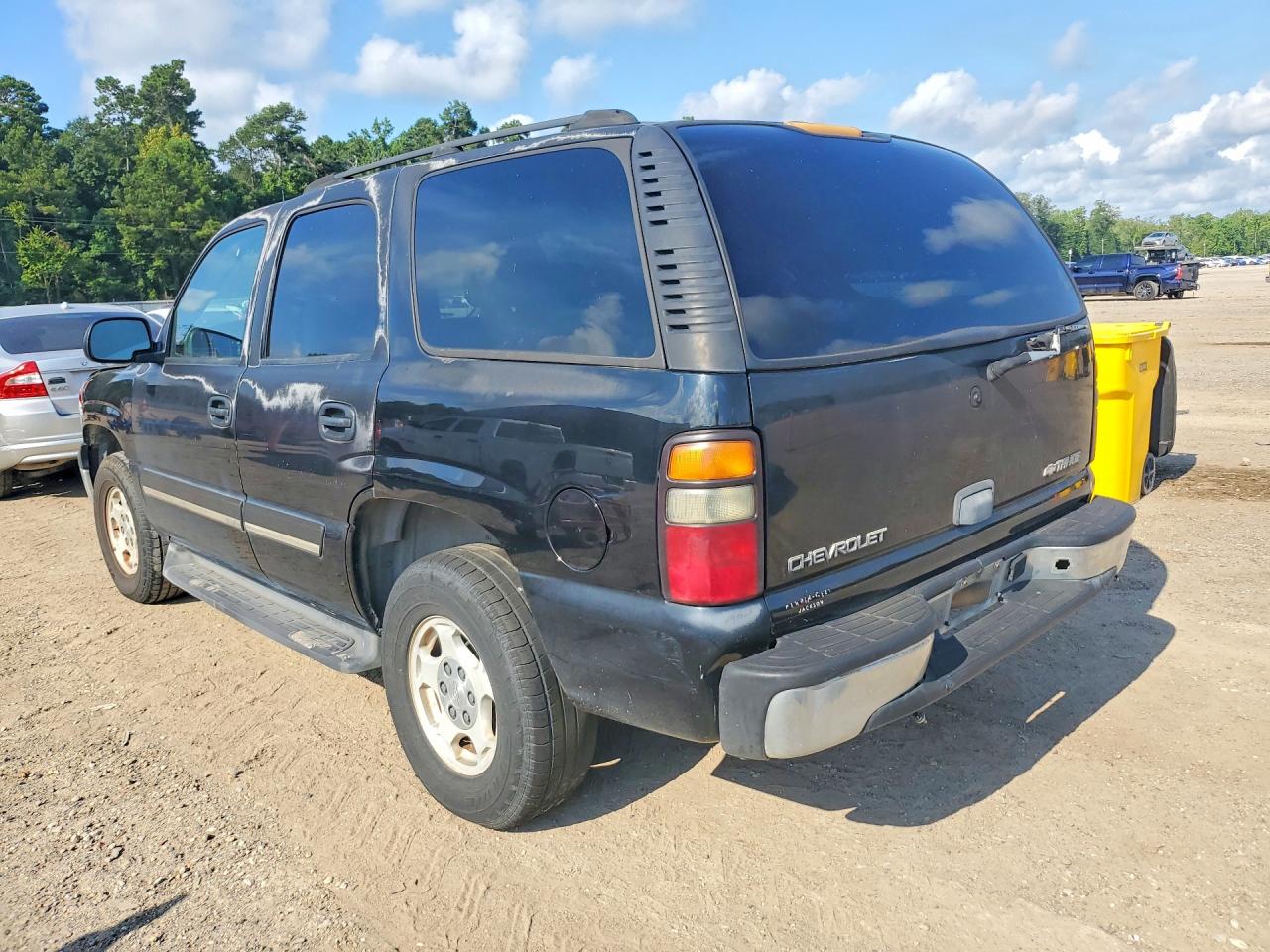 2005 Chevrolet Tahoe C1500 Black vin: 1GNEC13VX5J144352
