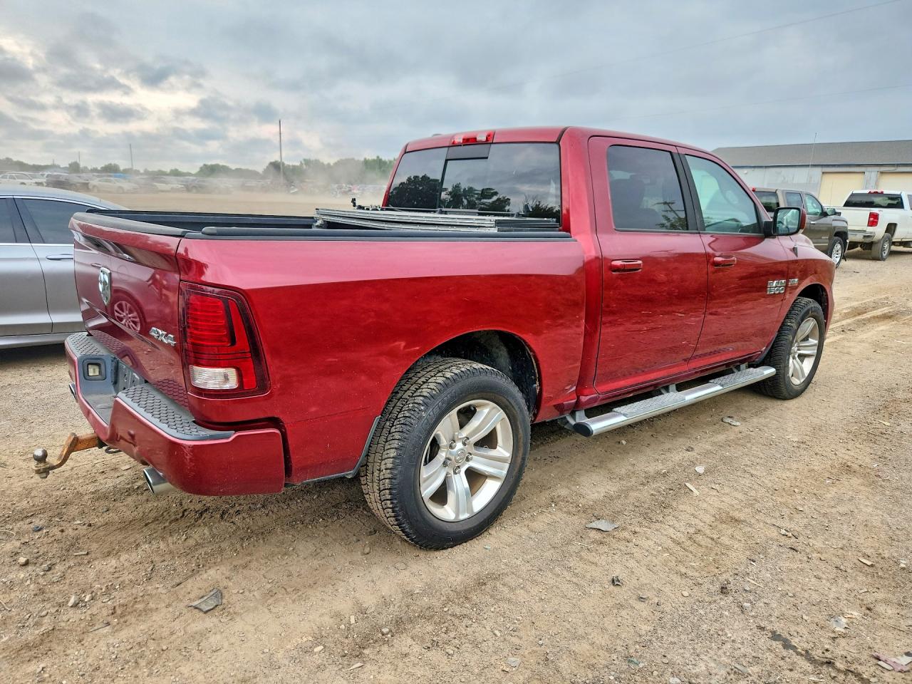 2015 Ram 1500 Sport Red vin: 1C6RR7MT3FS504718