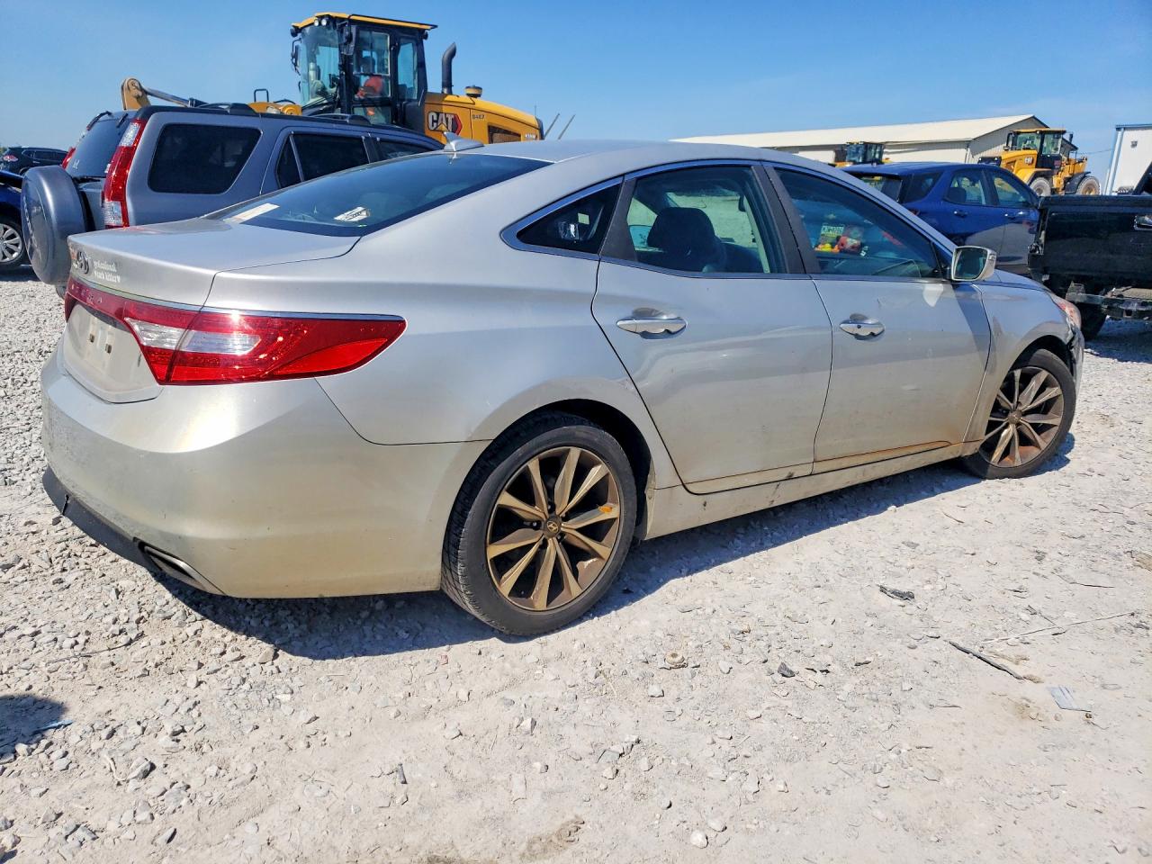2015 Hyundai Azera Base Silver vin: KMHFG4JG4FA475092