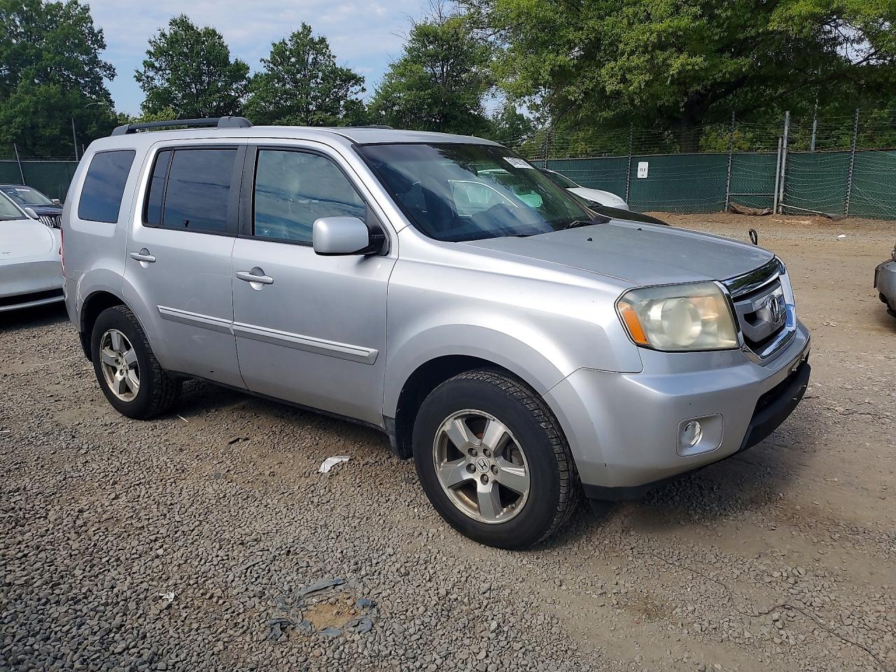 2011 Honda Pilot Exln Серебряный vin: 5FNYF4H70BB001700