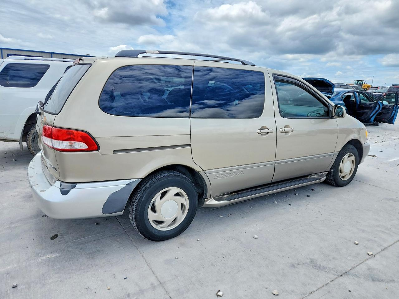 2001 Toyota Sienna Xle Gold vin: 4T3ZF13C91U370829