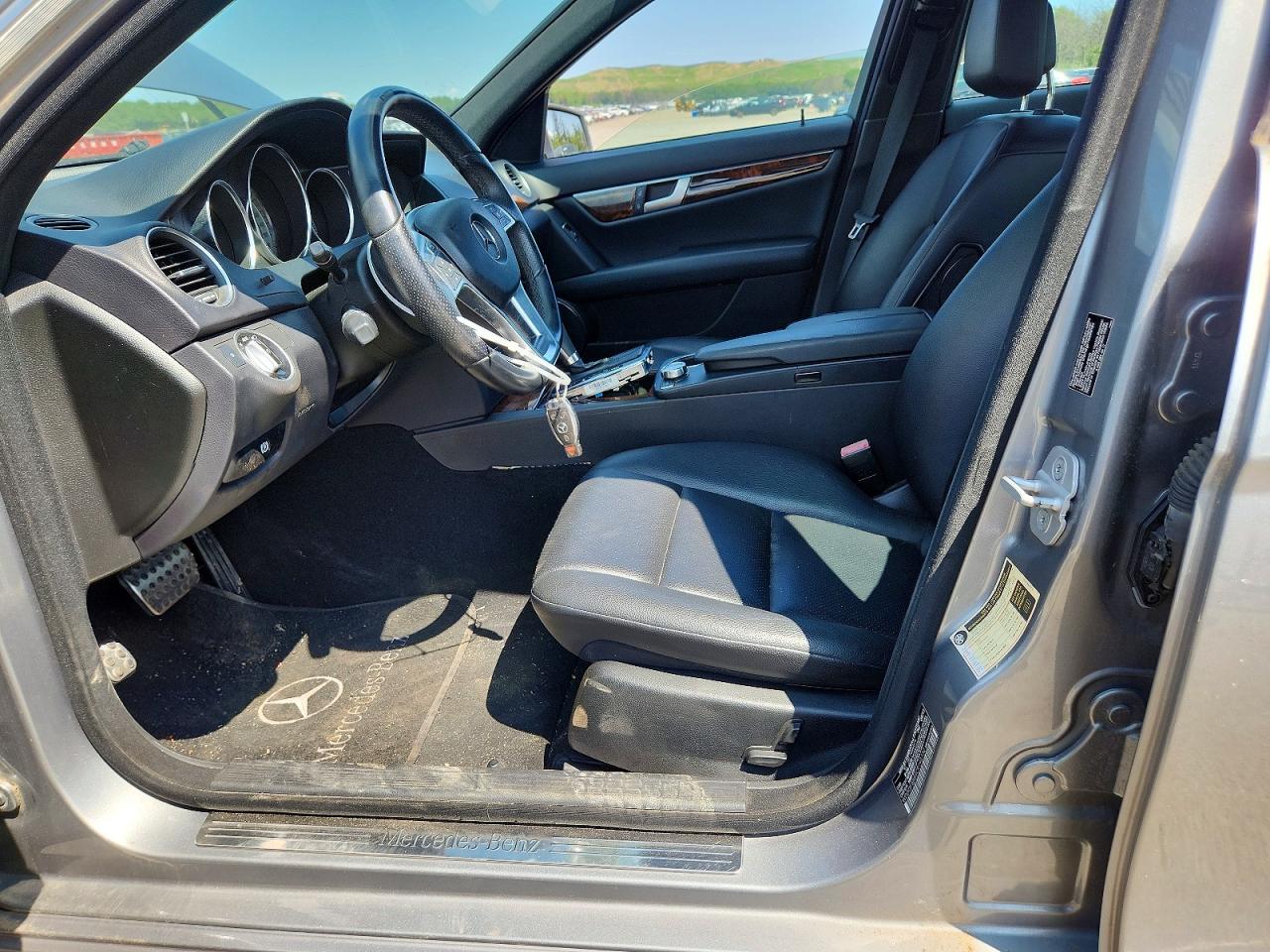 2012 Mercedes-benz C 300 4matic Silver vin: WDDGF8BB9CR196732