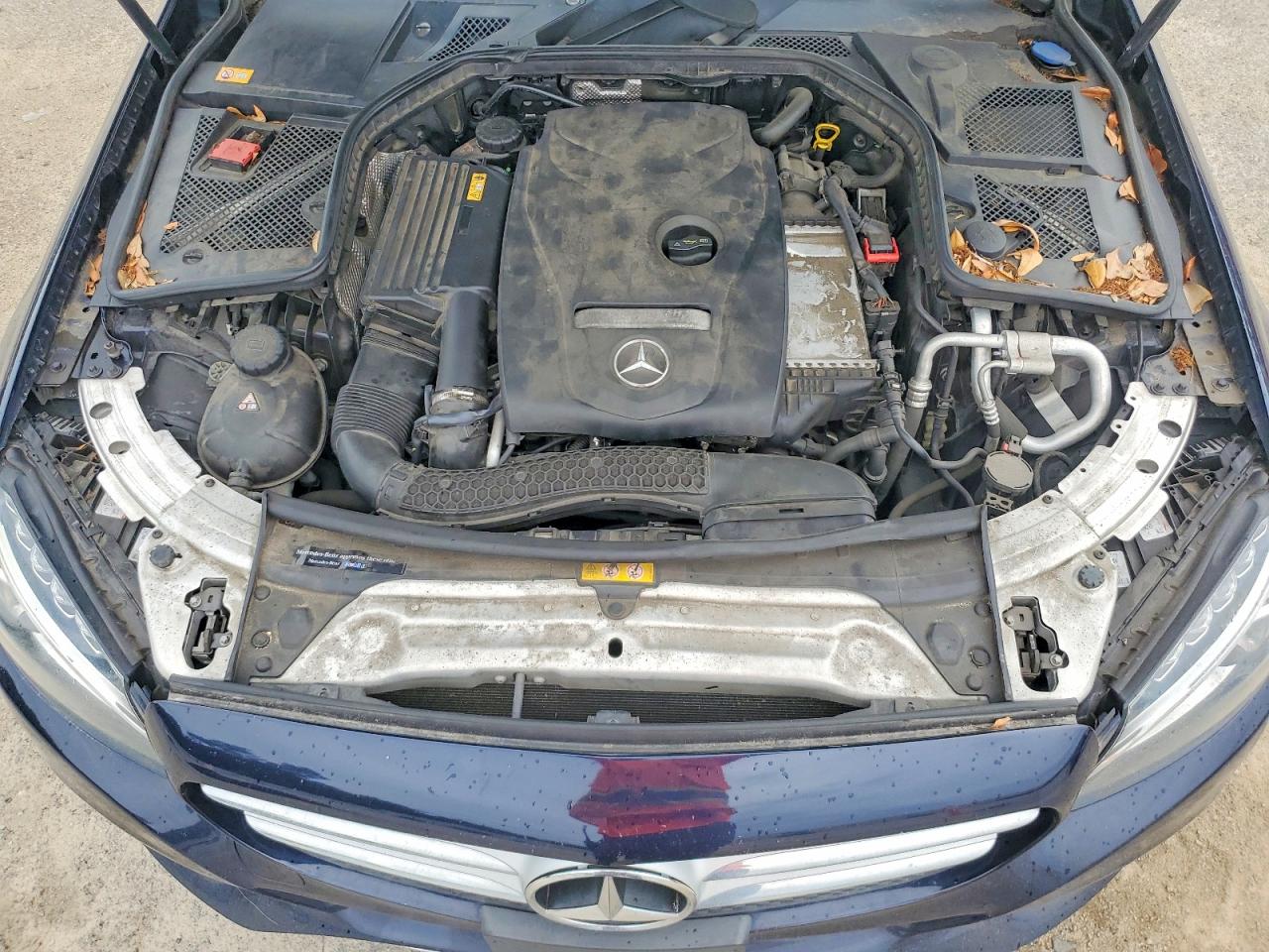 2015 Mercedes-benz C 300 4matic Blue vin: 55SWF4KB3FU041388
