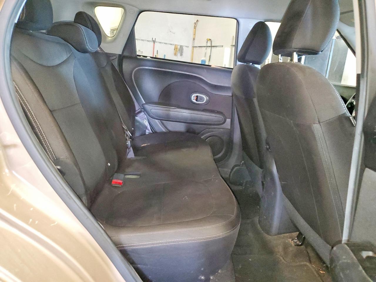 2015 Kia Soul Base Tan vin: KNDJN2A27F7231978