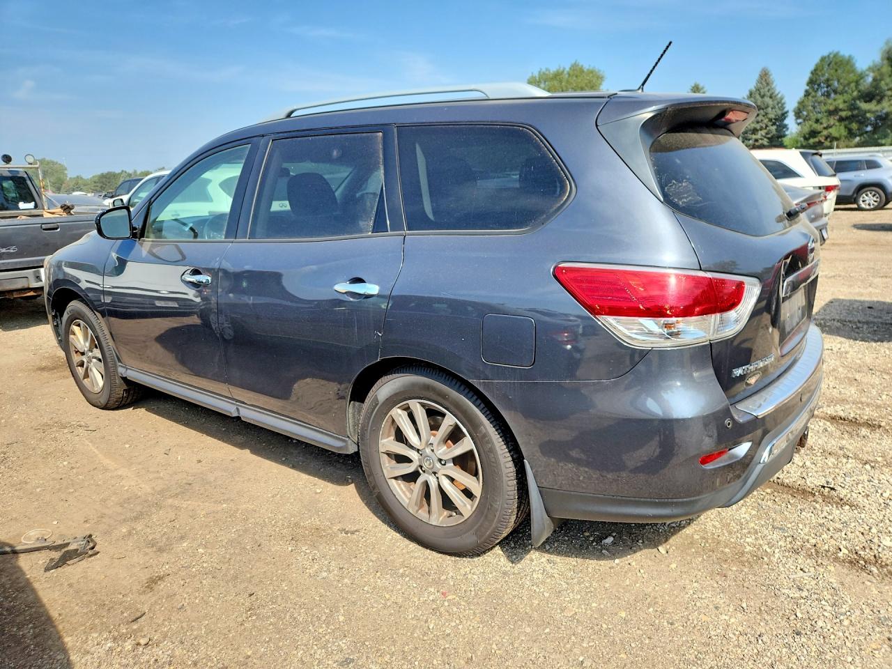 2014 Nissan Pathfinder Sv Gray vin: 5N1AR2MM7EC709481