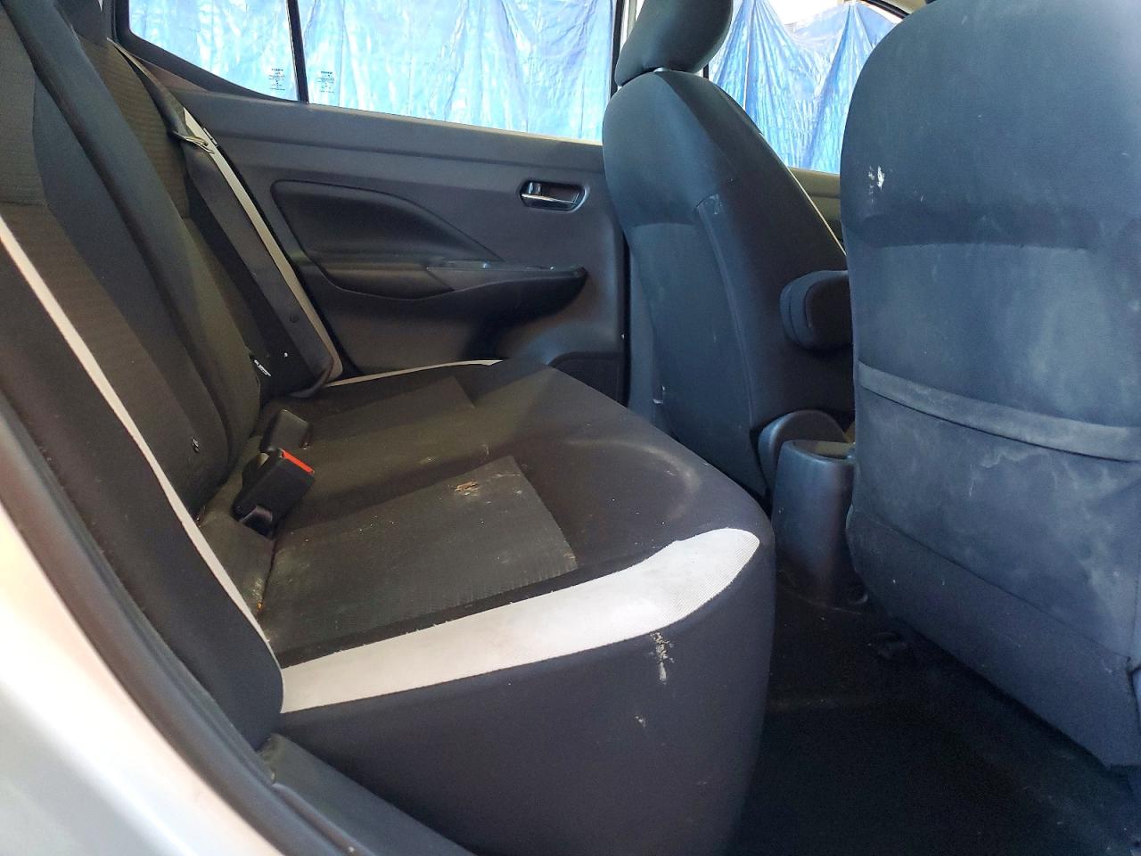 2020 Nissan Versa Sv Серебряный vin: 3N1CN8EV8LL808012
