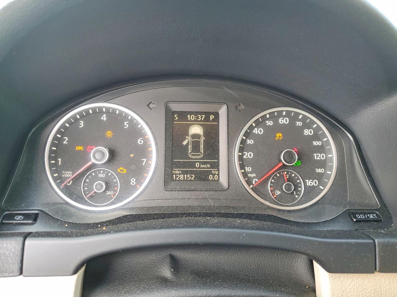 2011 Volkswagen Tiguan S Silver vin: WVGBV7AX9BW538531