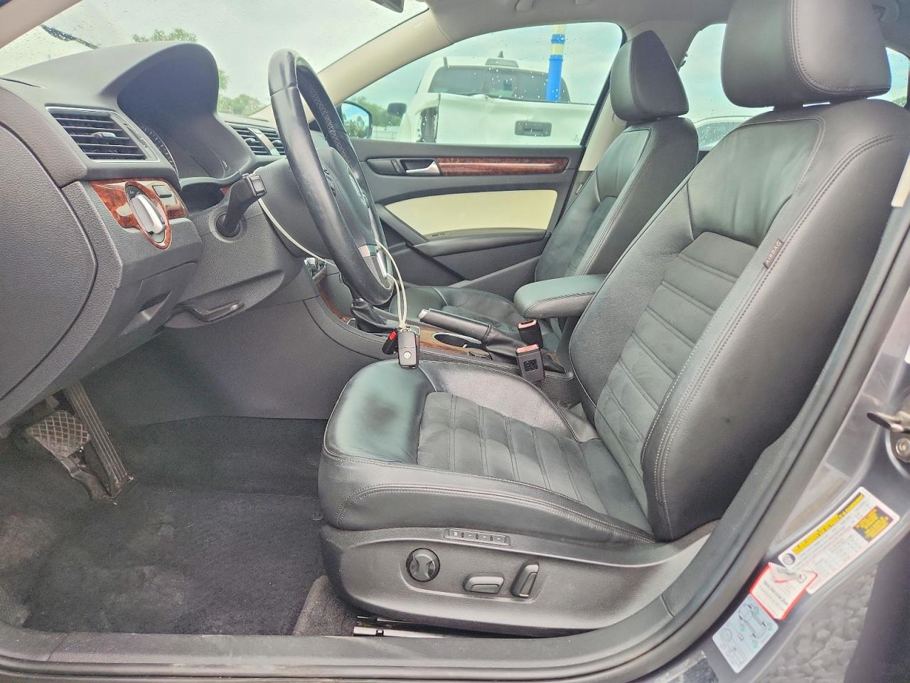 2013 Volkswagen Passat Sel Gray vin: 1VWCH7A31DC021237