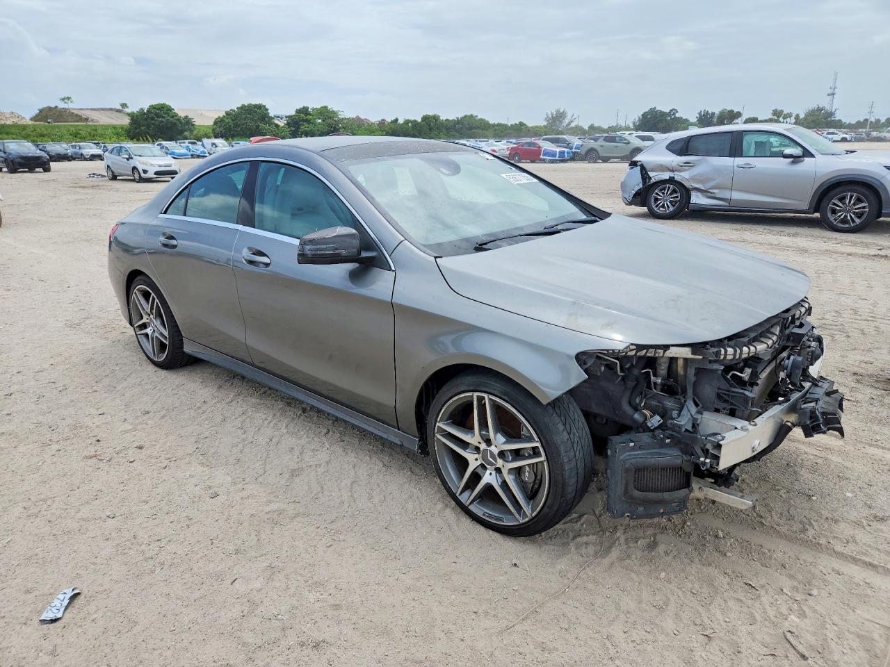2014 Mercedes-benz Cla 45 Amg Gray vin: WDDSJ5CB1EN086676