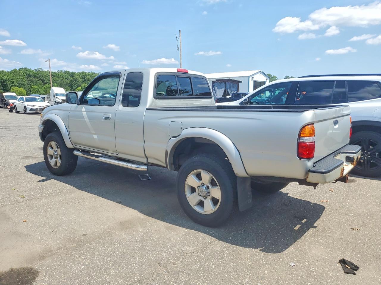 2002 Toyota Tacoma Xtracab Silver vin: 5TEWM72N02Z075171