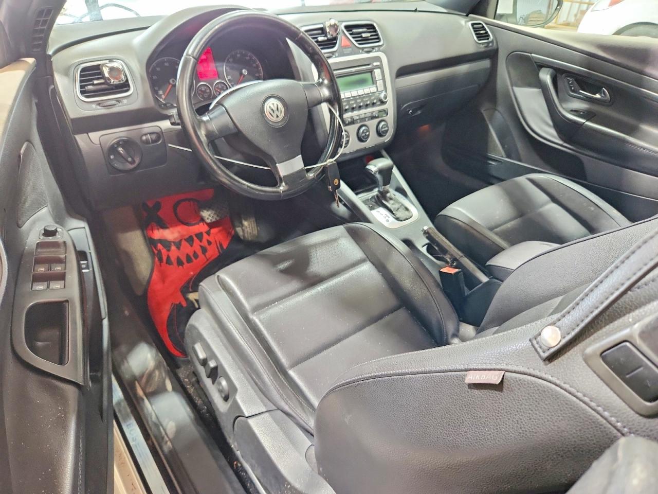2009 Volkswagen Eos Turbo White vin: WVWBA71F79V018707