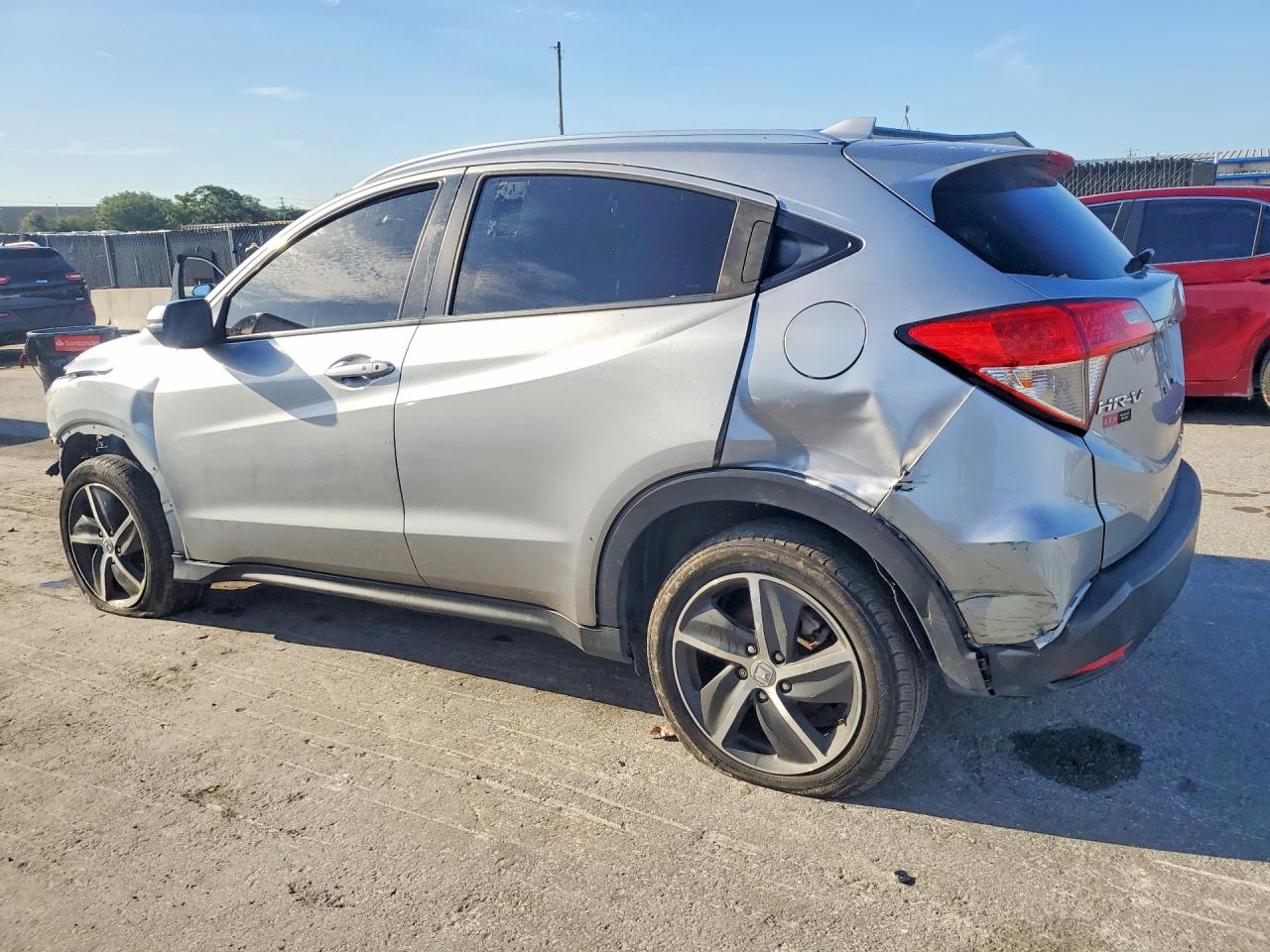 2021 Honda Hr-v Exl Silver vin: 3CZRU6H7XMM716577