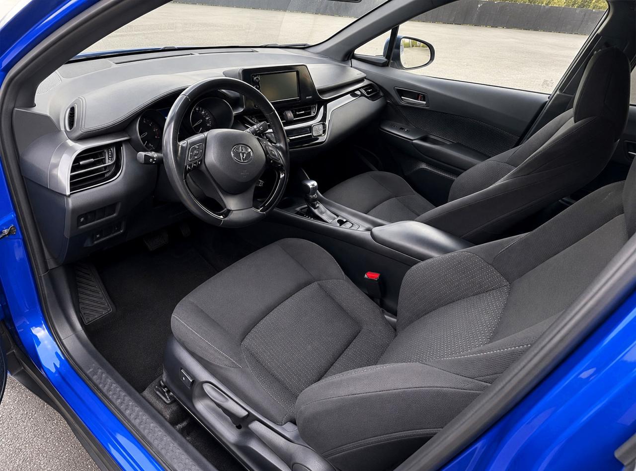 2018 Toyota C-hr Xle Premium Синий vin: NMTKHMBX8JR023848