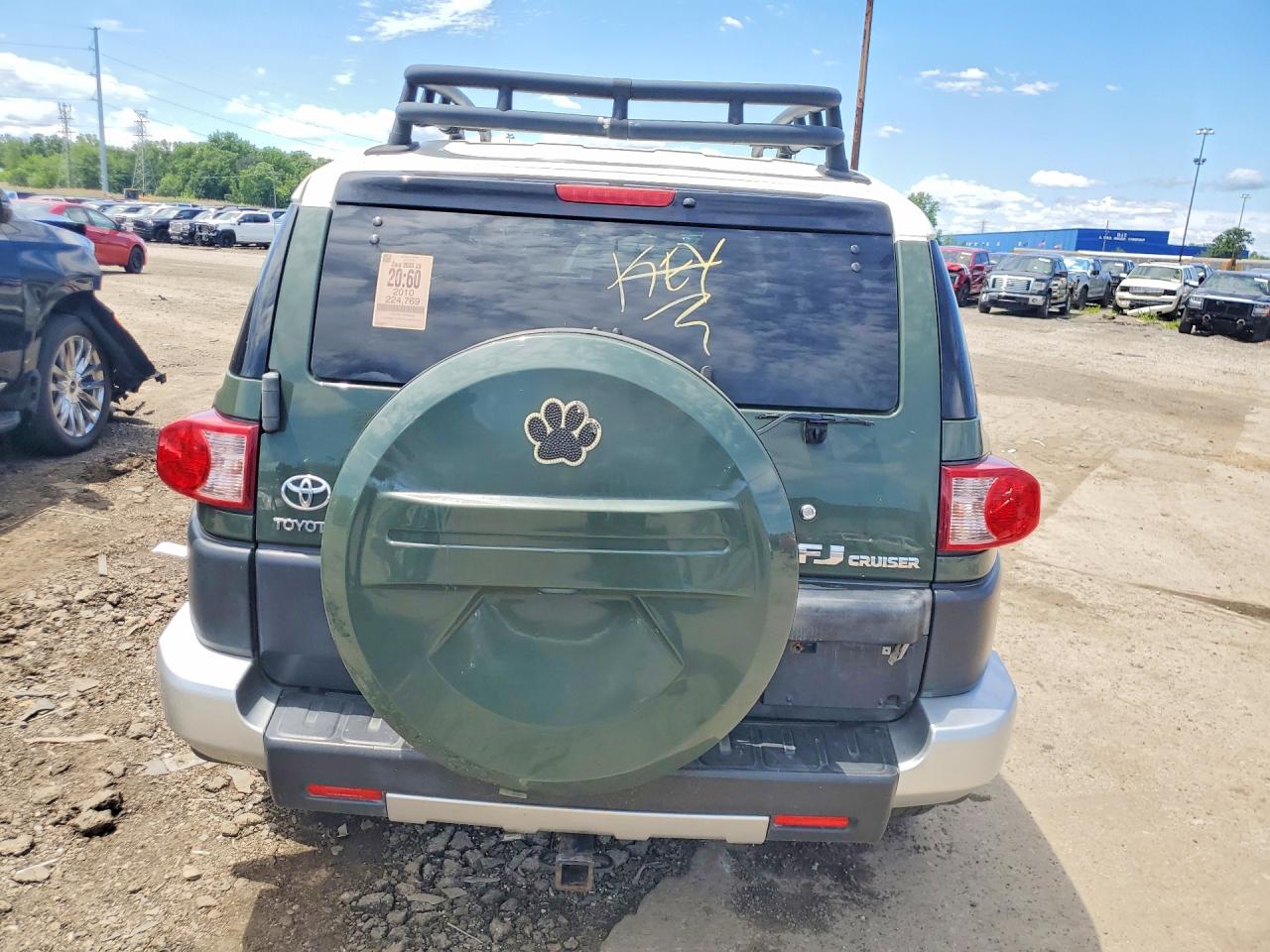 2010 Toyota Fj Cruiser Base Green vin: JTEBU4BF1AK084644