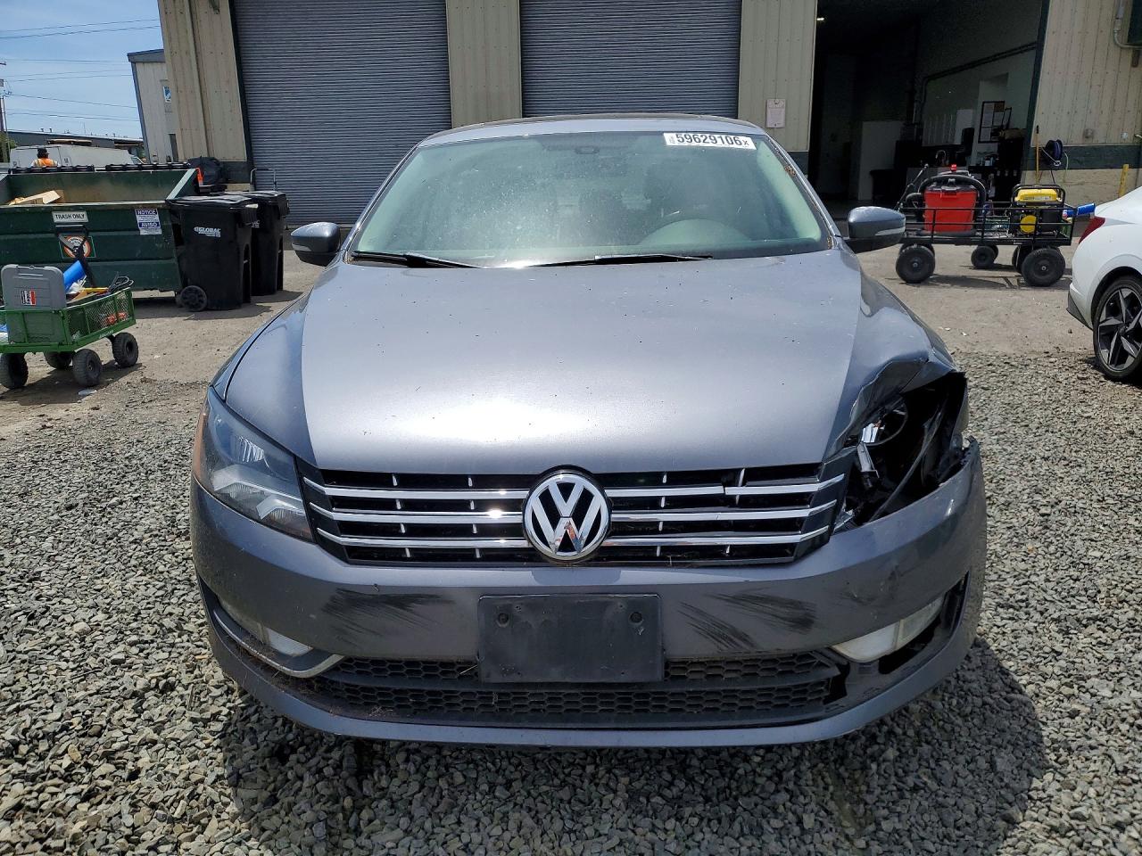 2013 Volkswagen Passat Sel Gray vin: 1VWCN7A34DC040714