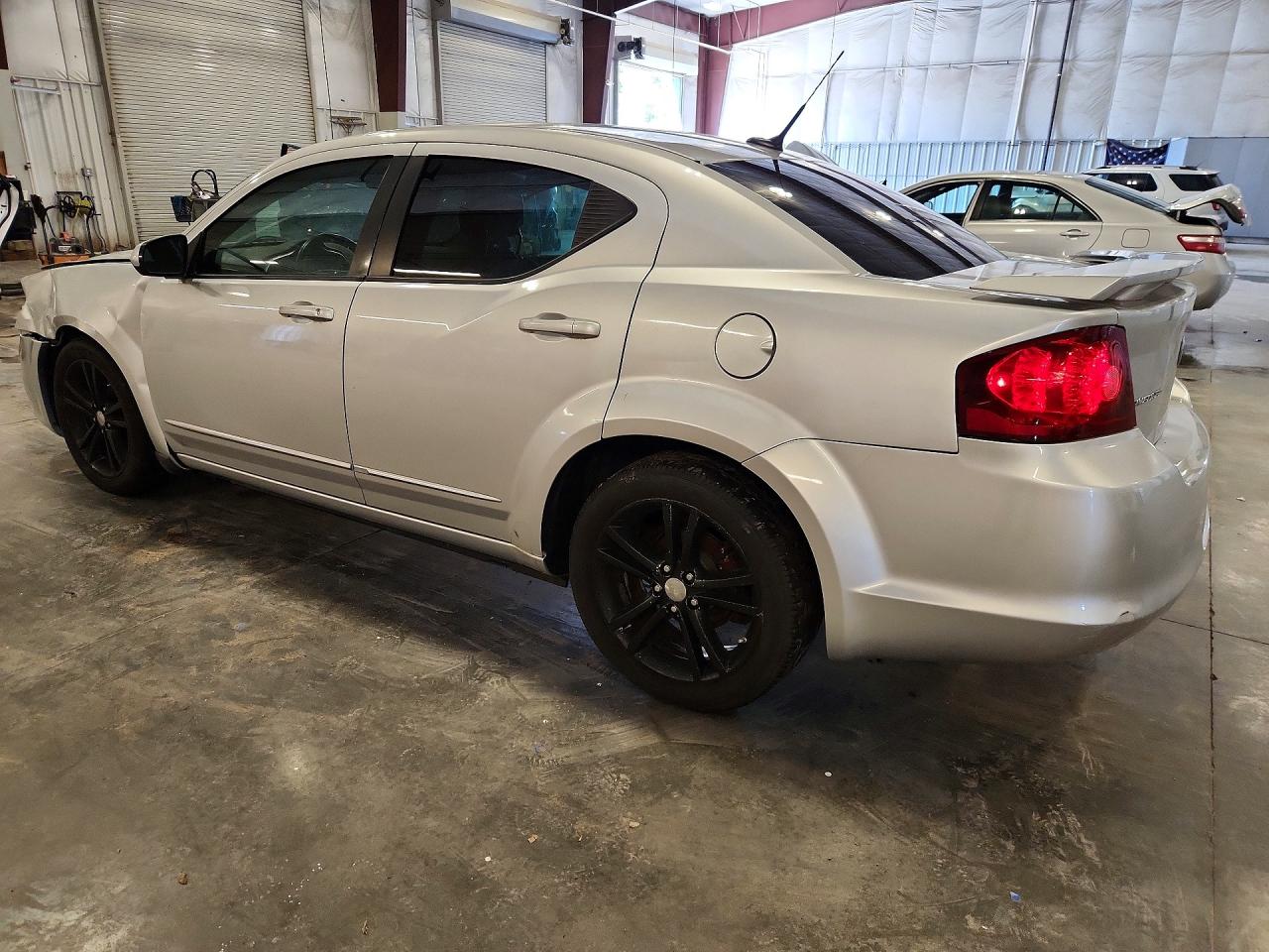2011 Dodge Avenger Mainstreet Silver vin: 1B3BD1FG1BN509531