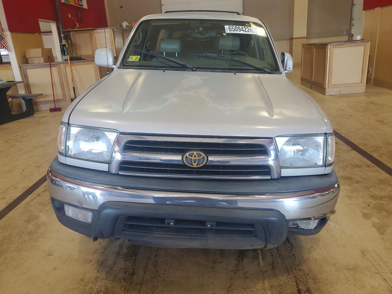 2000 Toyota 4runner Sr5 Серебряный vin: JT3GN86R3Y0142234