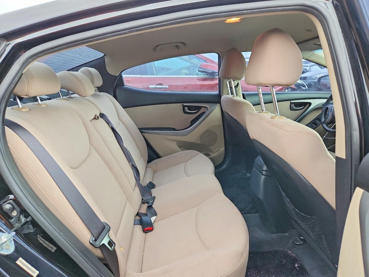 2015 Hyundai Elantra Se Black vin: KMHDH4AE1FU228131