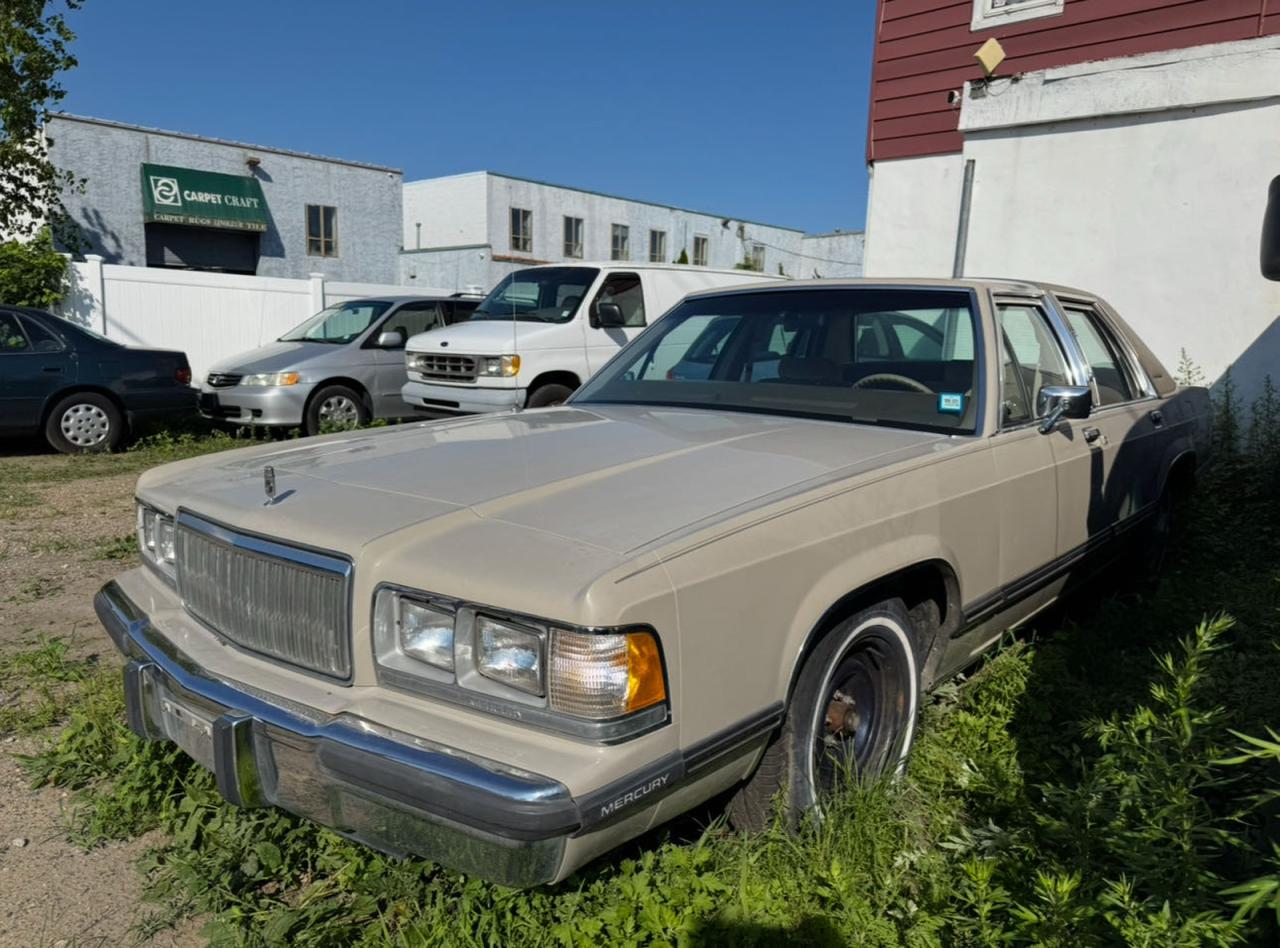 1988 Mercury Grand Marquis Gs Желто-коричневый vin: 2MEBM74F0JX644796