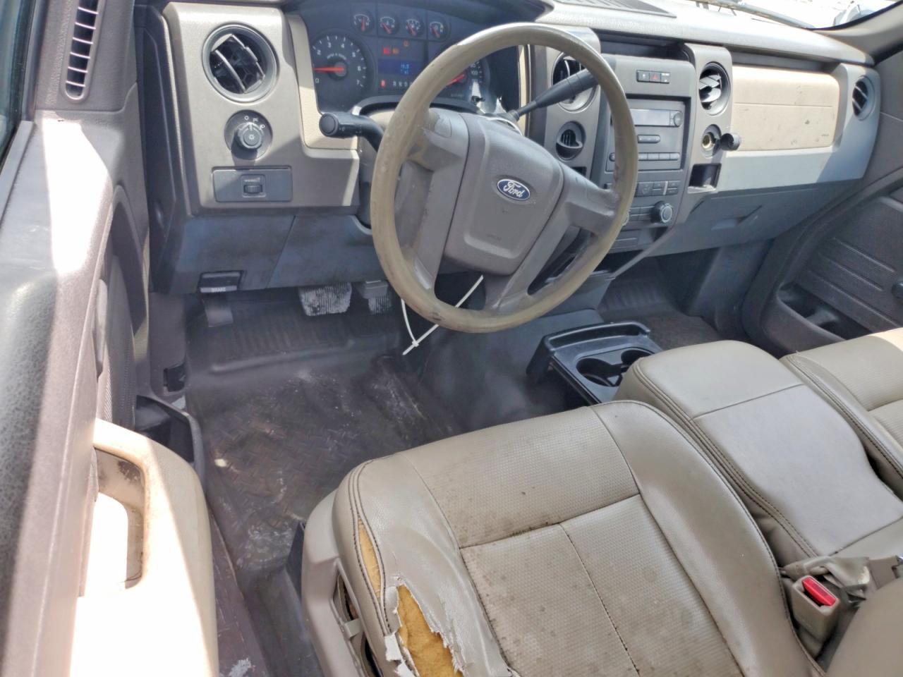 2010 Ford F150 Silver vin: 1FTMF1CW0AKC19116