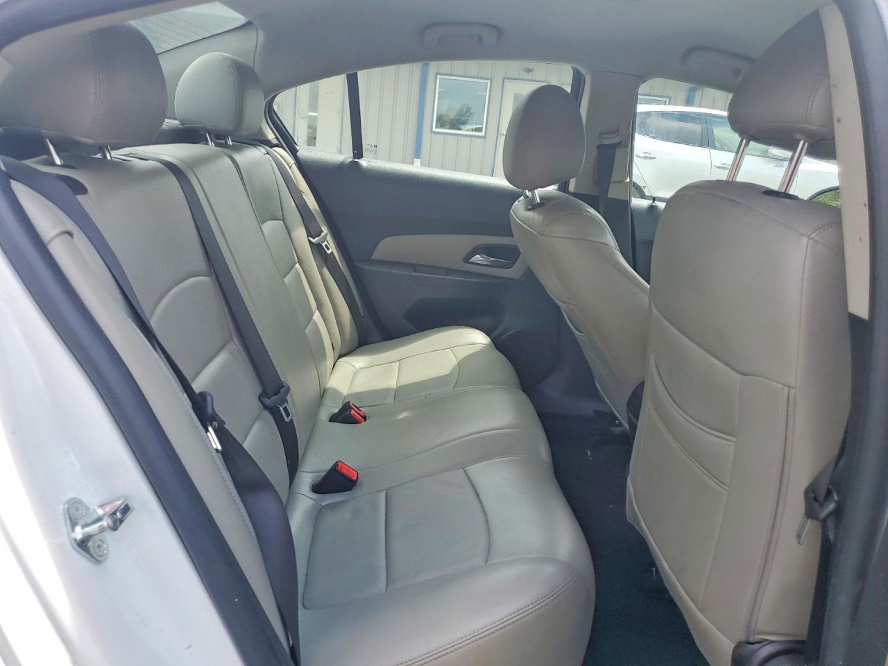 2015 Chevrolet Cruze Ls White vin: 1G1PA5SH7F7292525