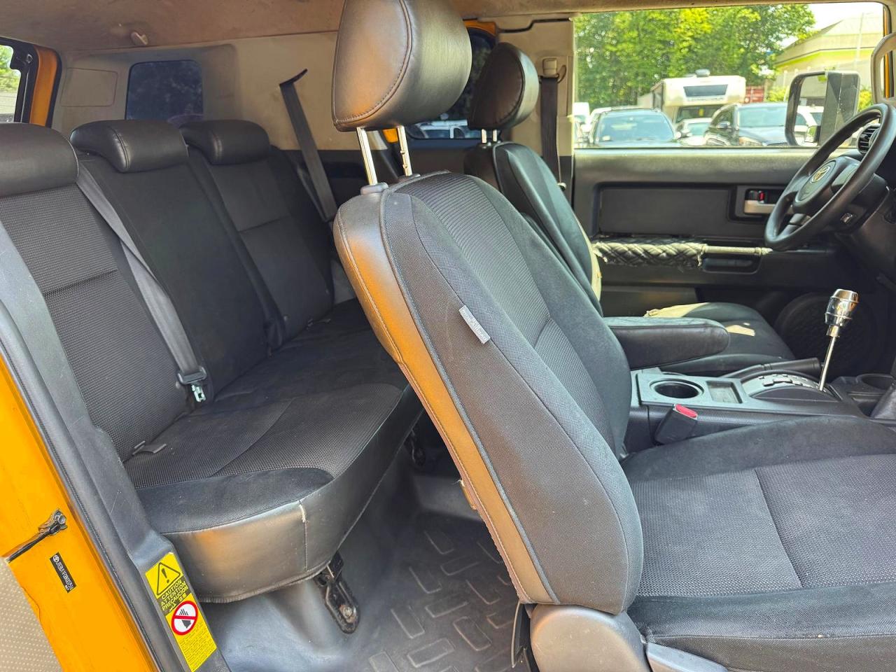 2008 Toyota Fj Cruiser Base Yellow vin: JTEBU11F08K007516