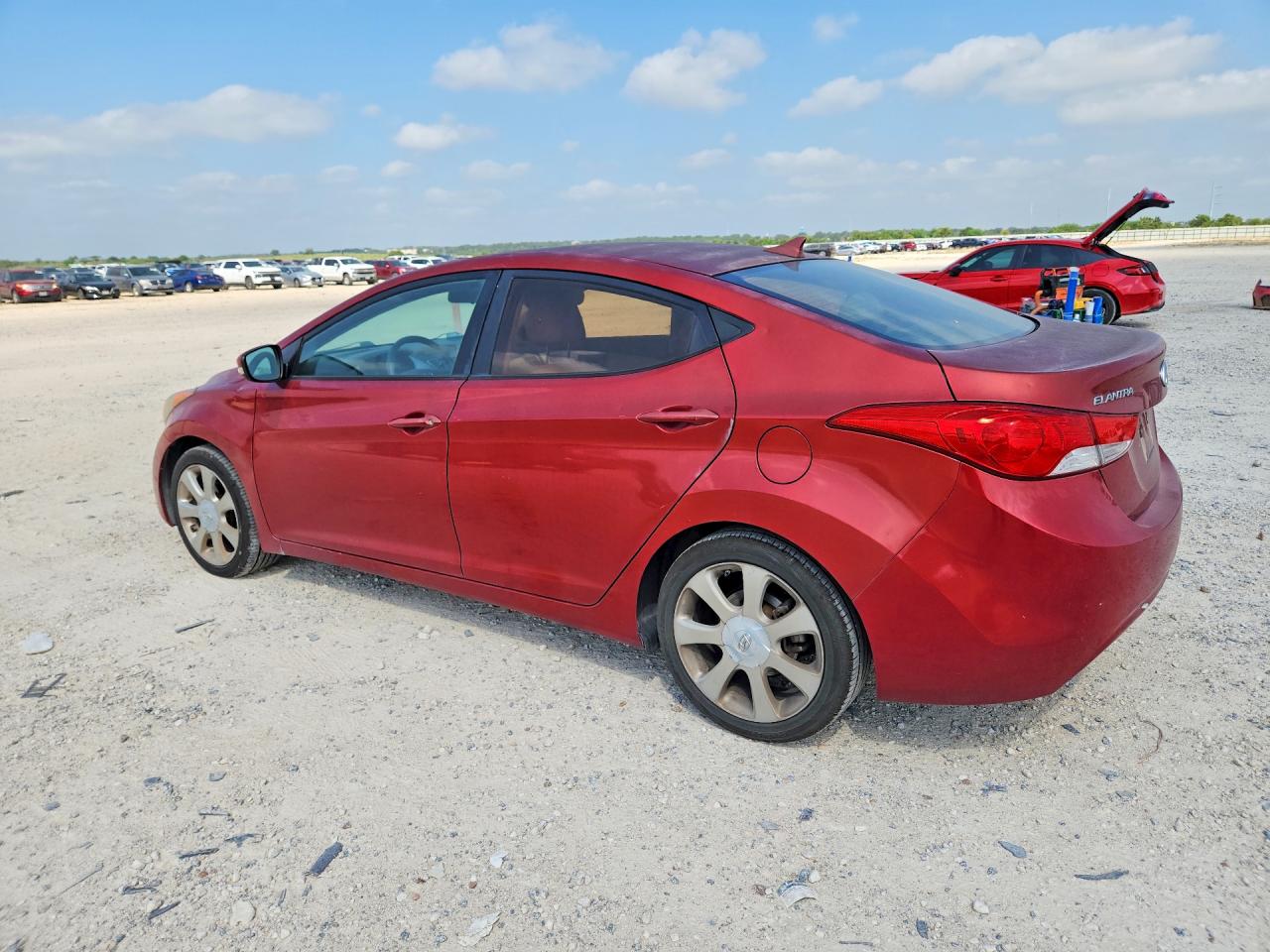 2013 Hyundai Elantra Limited Red vin: KMHDH4AE4DU697694