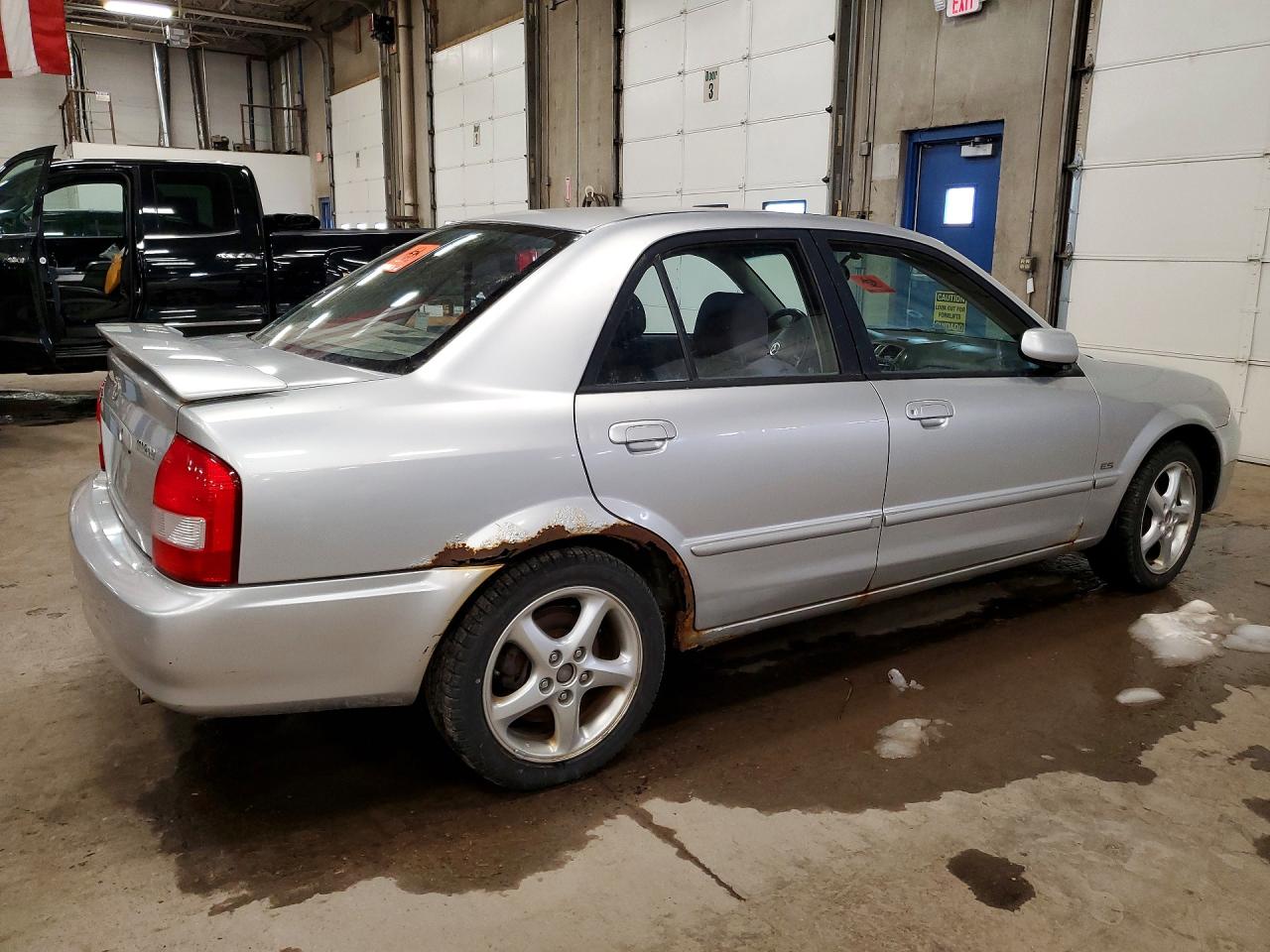 2002 Mazda Protege Dx Silver vin: JM1BJ226621549654
