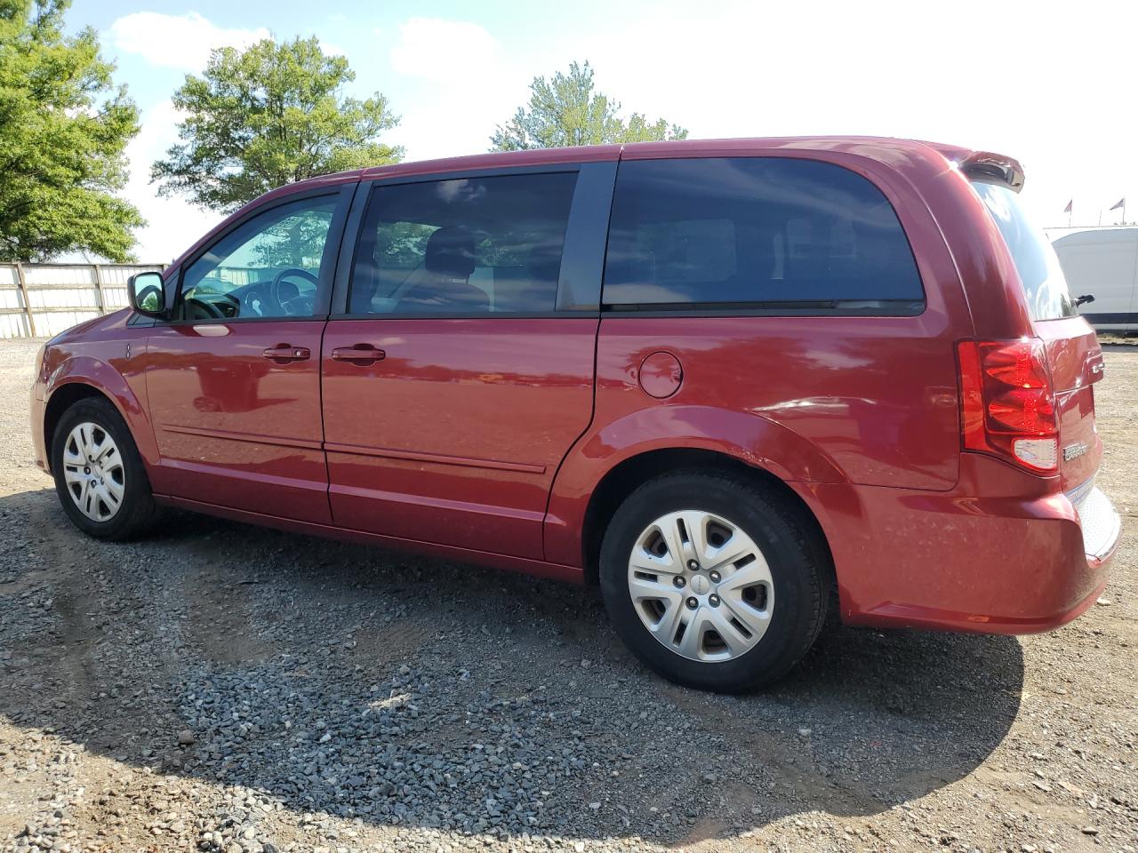 2014 Dodge Grand Caravan Se Burgundy vin: 2C4RDGBG8ER114128 Damage: Left Qtr Panel, Dent(S) W/ Paint Dmg, 6 To 7 Inches