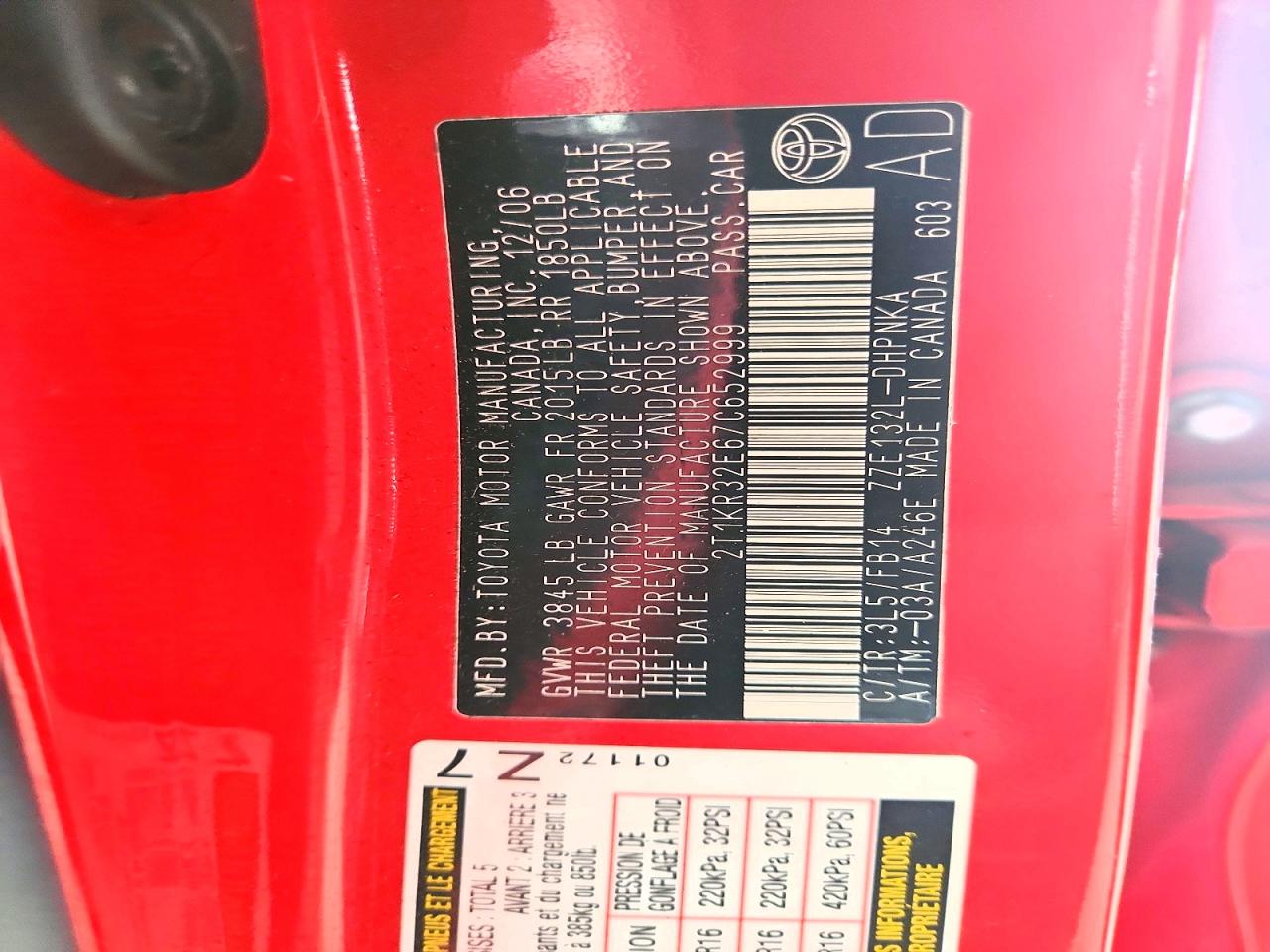 2007 Toyota Corolla Matrix Xr Red vin: 2T1KR32E67C652999