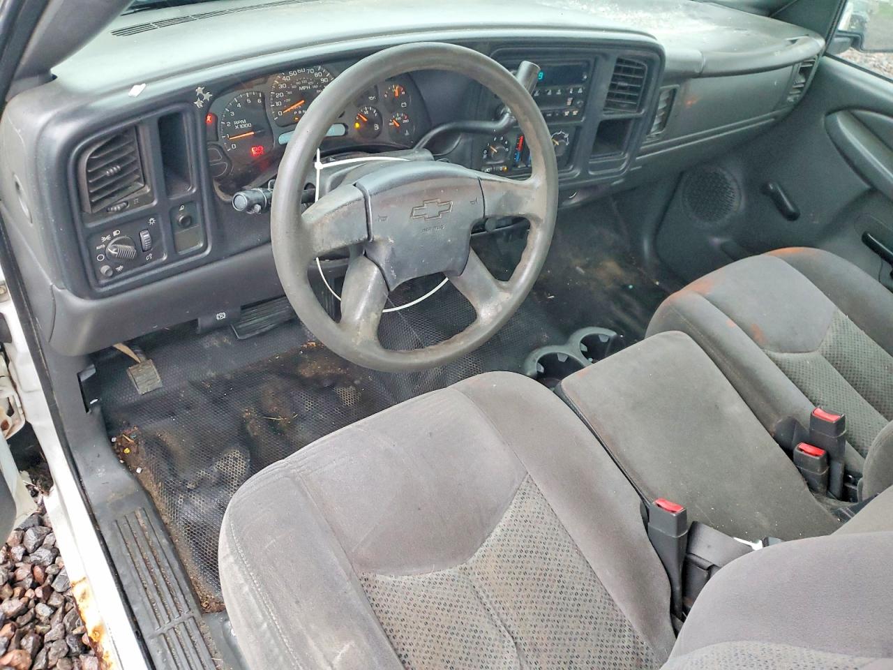 2006 Chevrolet Silverado C1500 White vin: 3GCEC14X16G262981