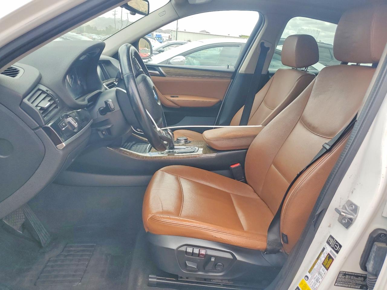 2015 Bmw X4 Xdrive28i Белый vin: 5UXXW3C54F0M88334
