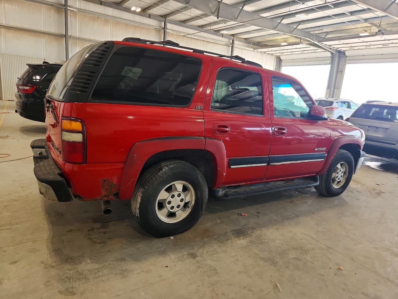 2001 Chevrolet Tahoe K1500 Red vin: 1GNEK13T61R117551
