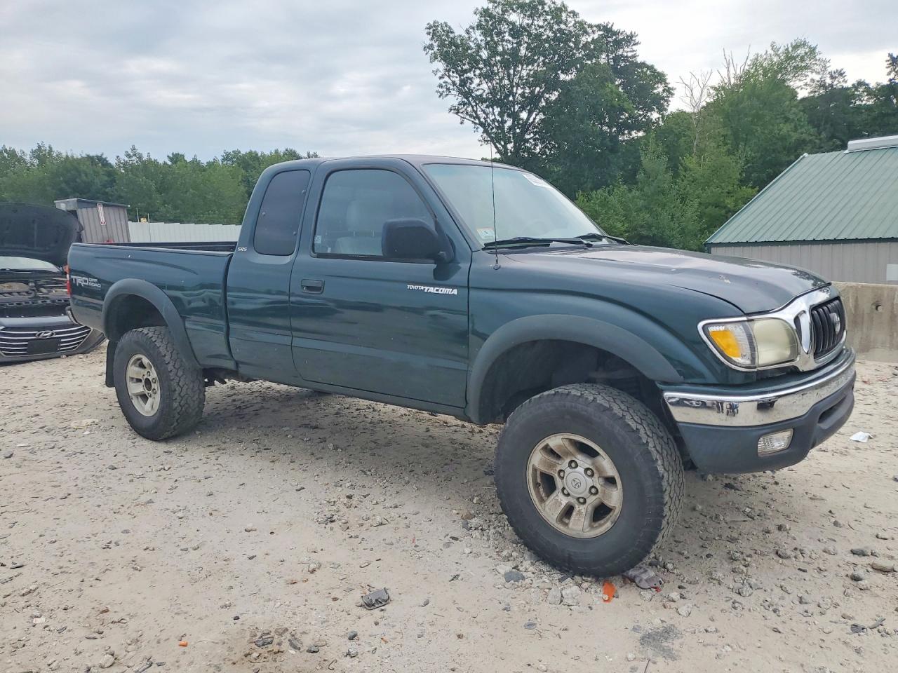 2002 Toyota Tacoma Base Green vin: 5TEWM72N82Z019432