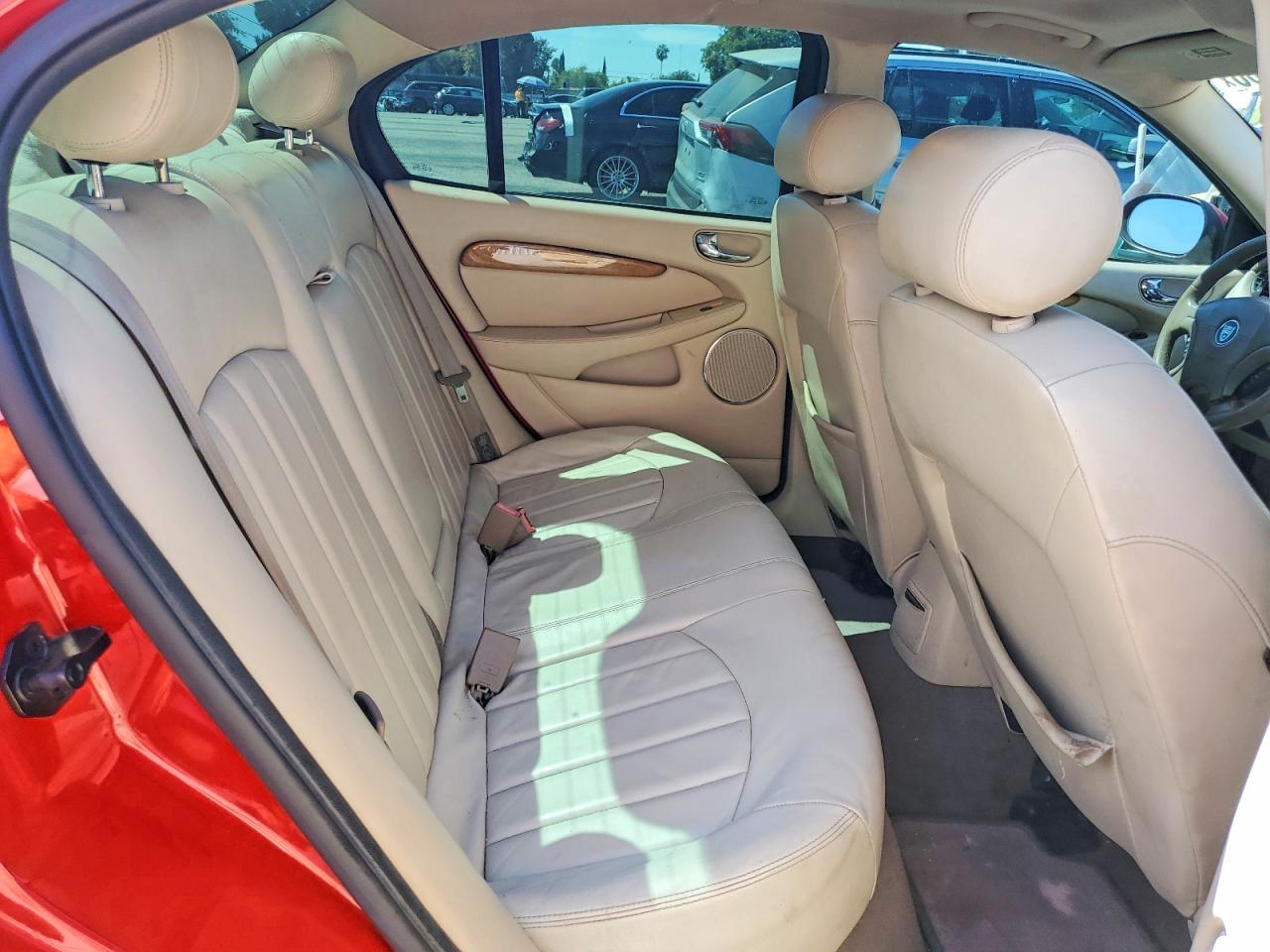 2003 Jaguar X-type 2.5 Red vin: SAJEA51D33XC86945