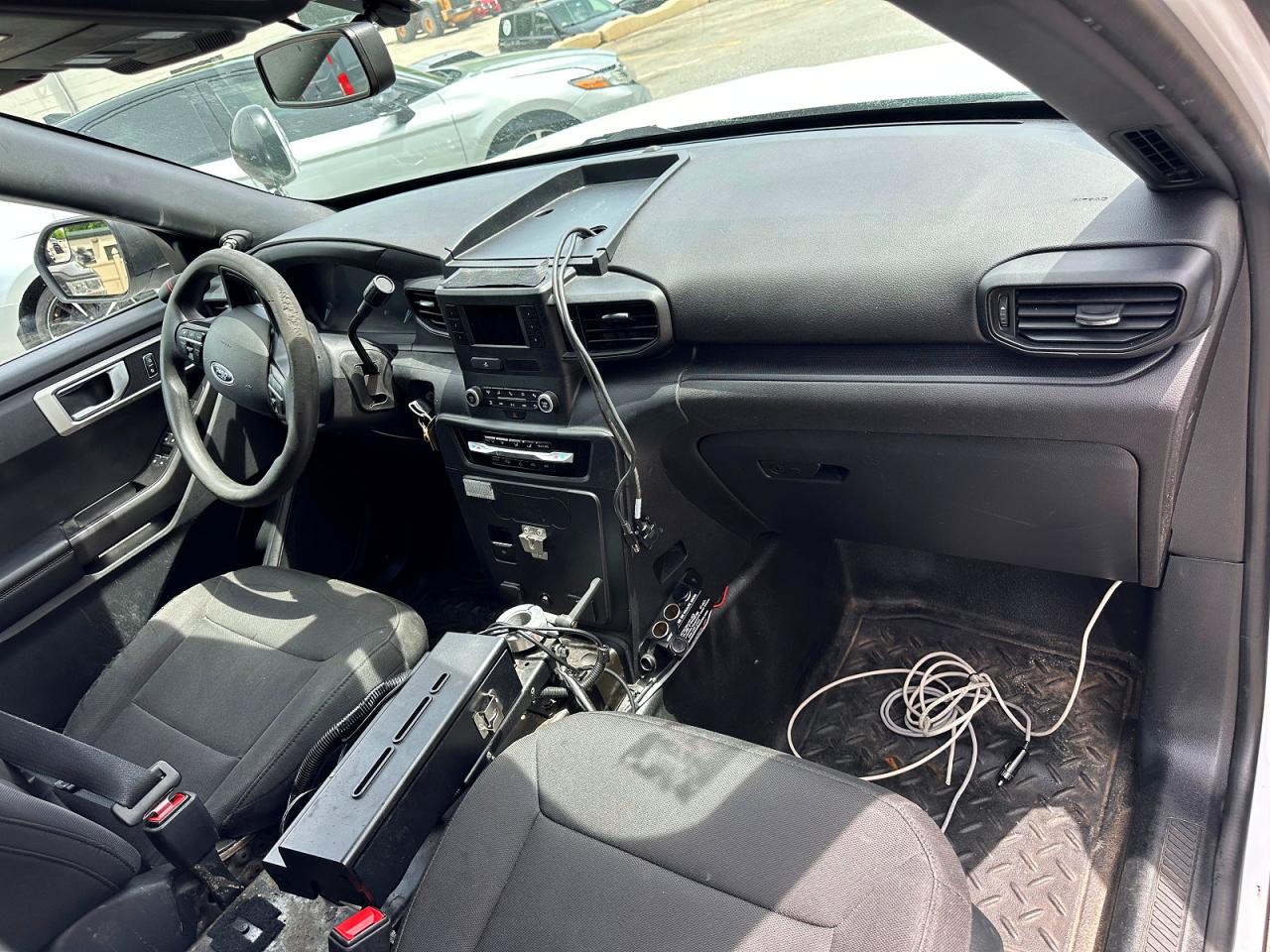 2022 Ford Explorer Police Interceptor Белый vin: 1FM5K8AW7NNA02285