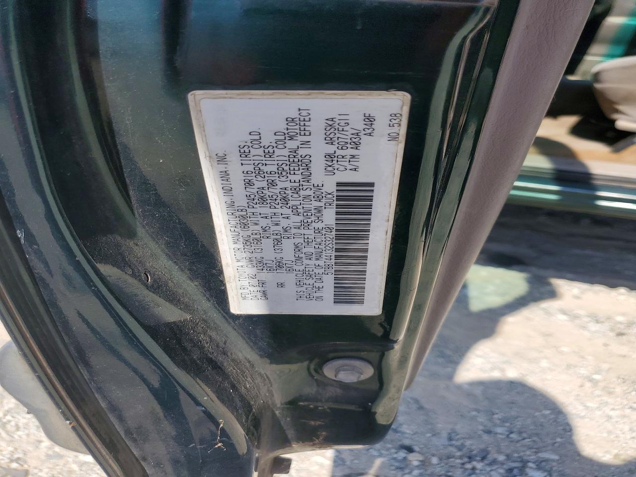 2002 Toyota Tundra Sr5 V8 Green vin: 5TBBT44132S327401