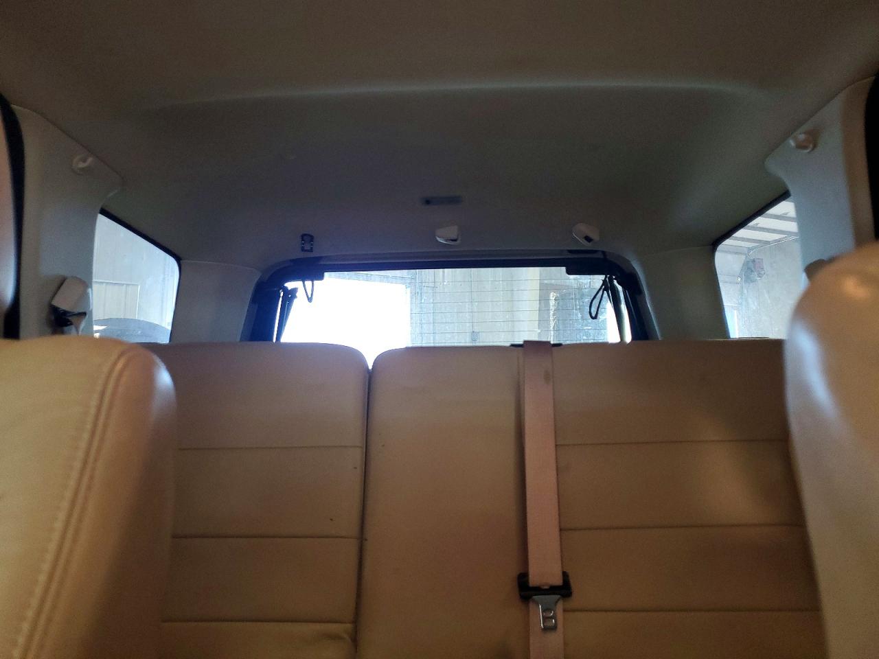 2010 Ford Escape Limited White vin: 1FMCU9EG2AKC22049