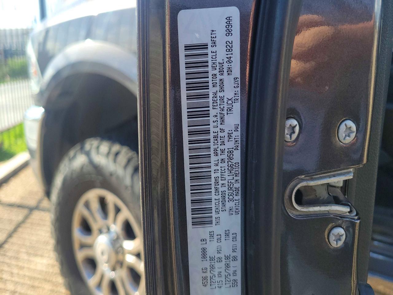 2017 Ram 2500 Laramie Black vin: 3C6UR5FL1HG670581