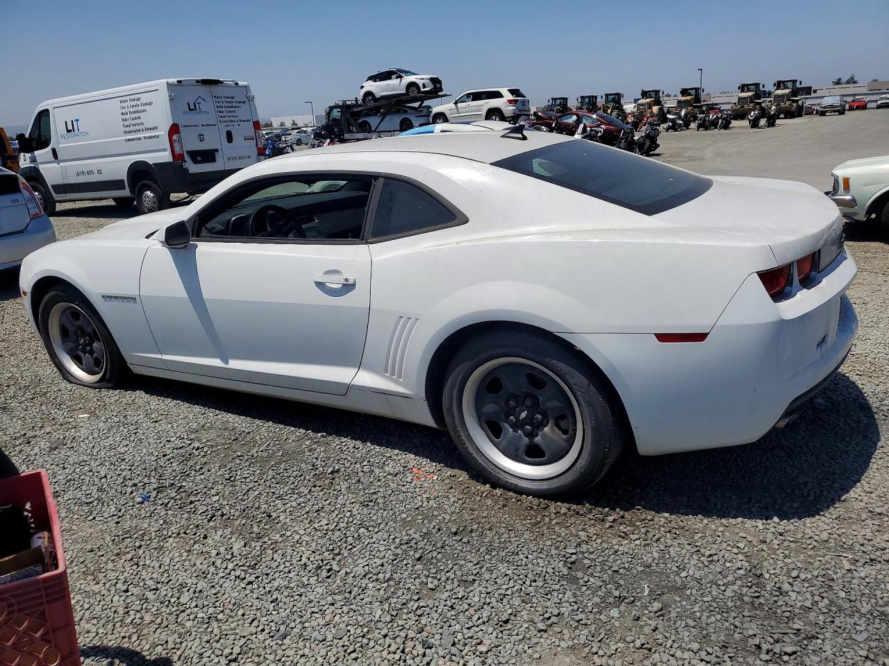 2011 Chevrolet Camaro Ls White vin: 2G1FA1ED9B9169735