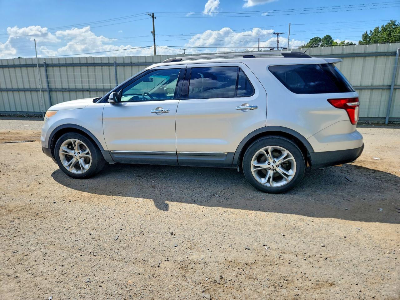 2013 Ford Explorer Серебряный vin: 1FM5K7F82DGC28273