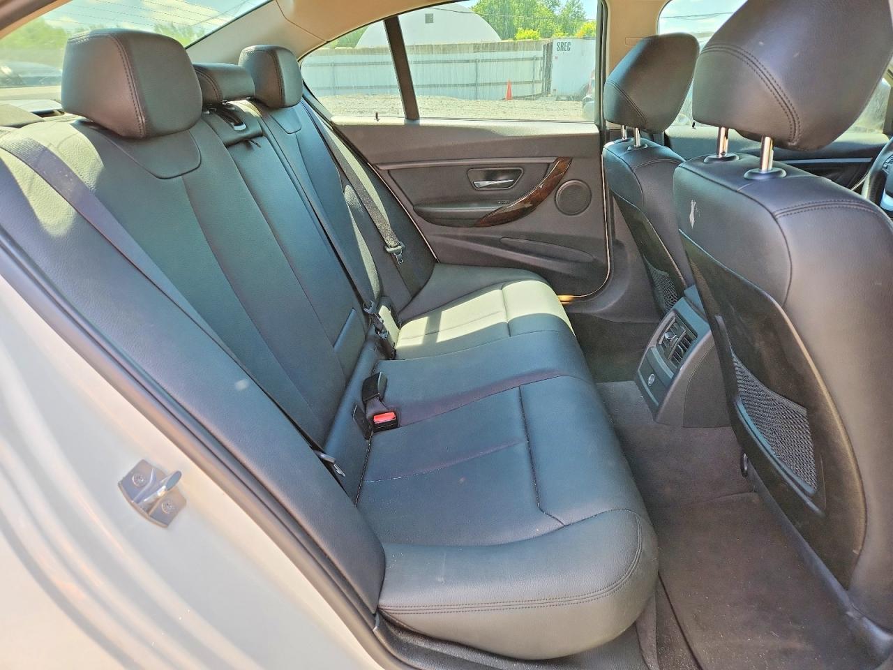 2014 Bmw 328 Xi Sulev White vin: WBA3B5G50ENS07727